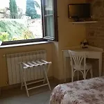 Arnolfo Oda ve Kahvaltı